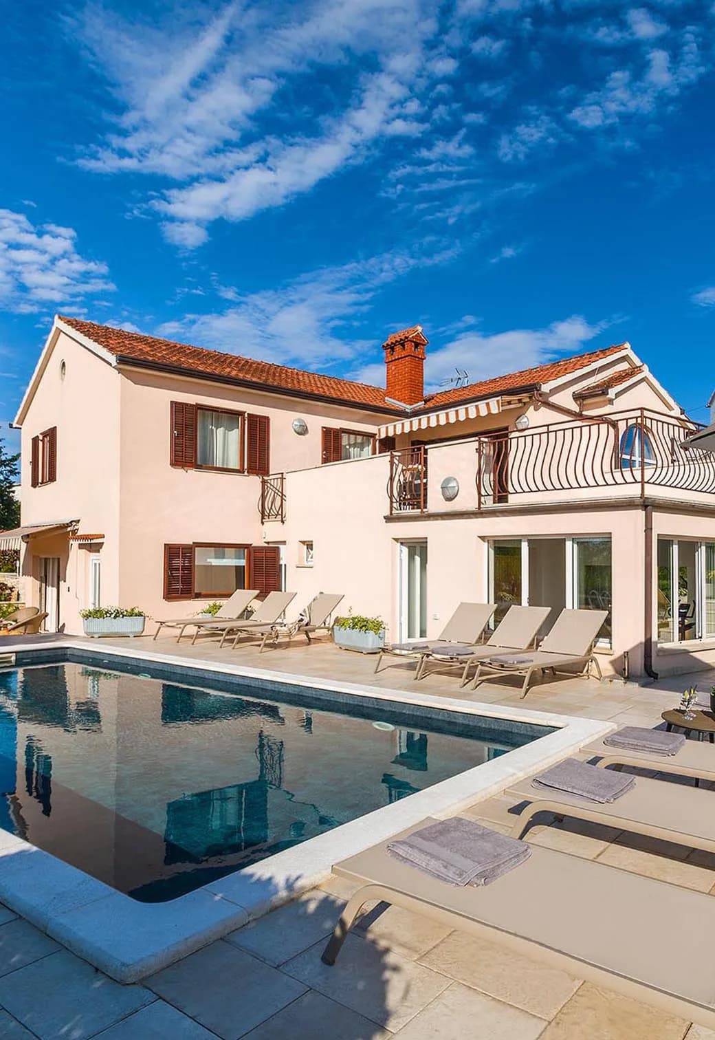 Villa with pool and sun loungers